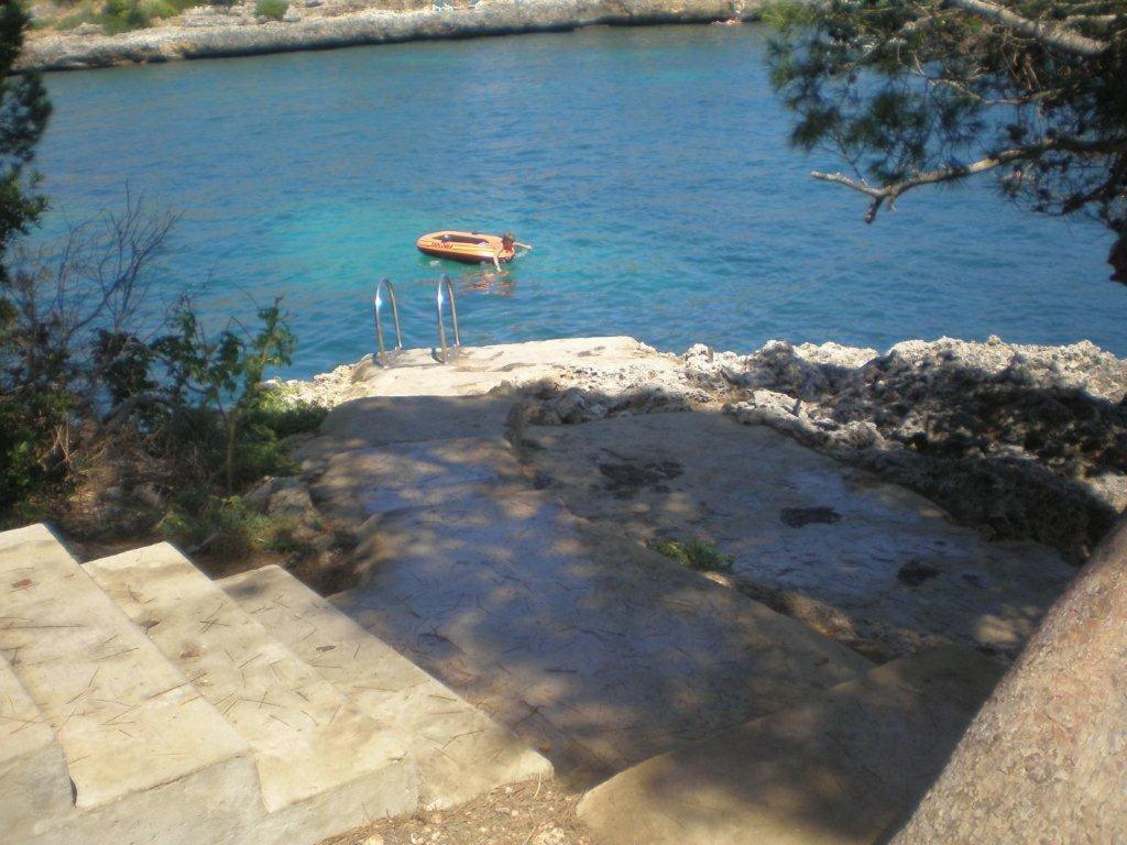 Waterfront Apartment 'Maria'. Pool. Wifi Santanyí Eksteriør bilde